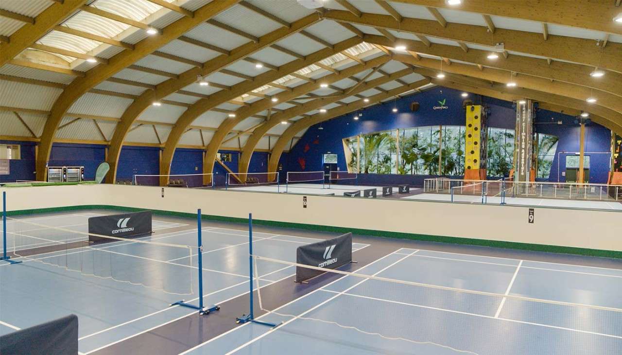 Badminton courts 