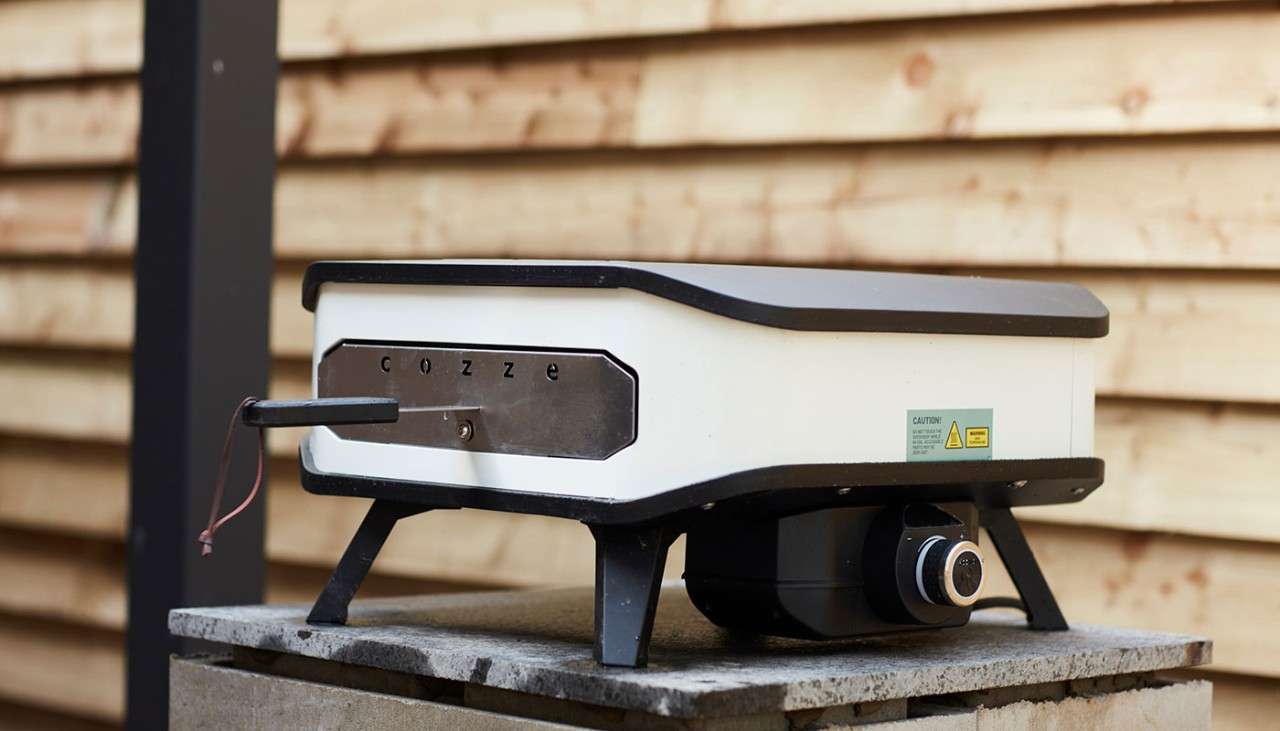 Electric pizza oven.
