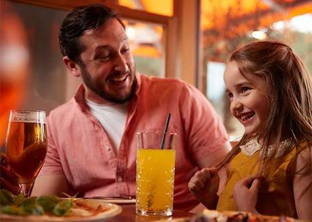 A family dining in Amalfi.