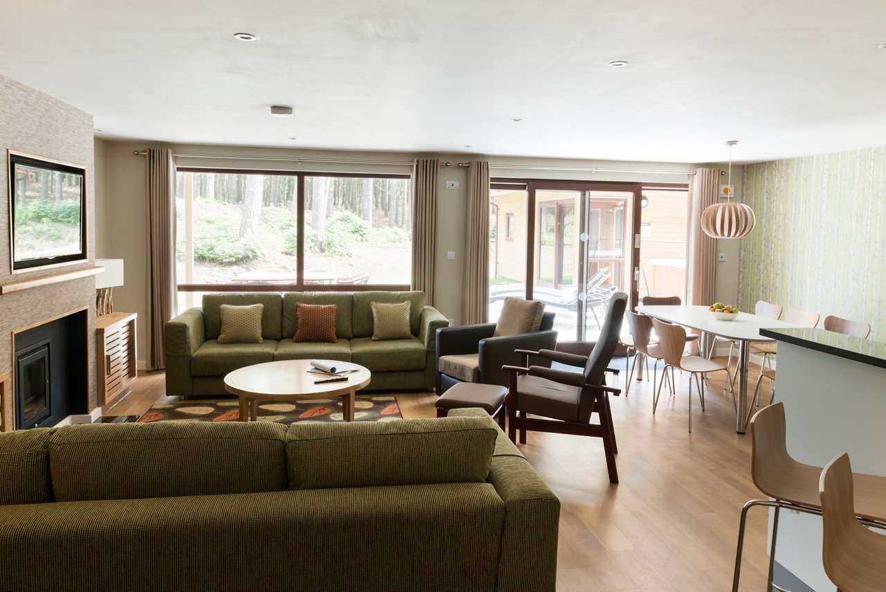 WO EXCLUSIVE ADAPTED LODGE LIVING AREA