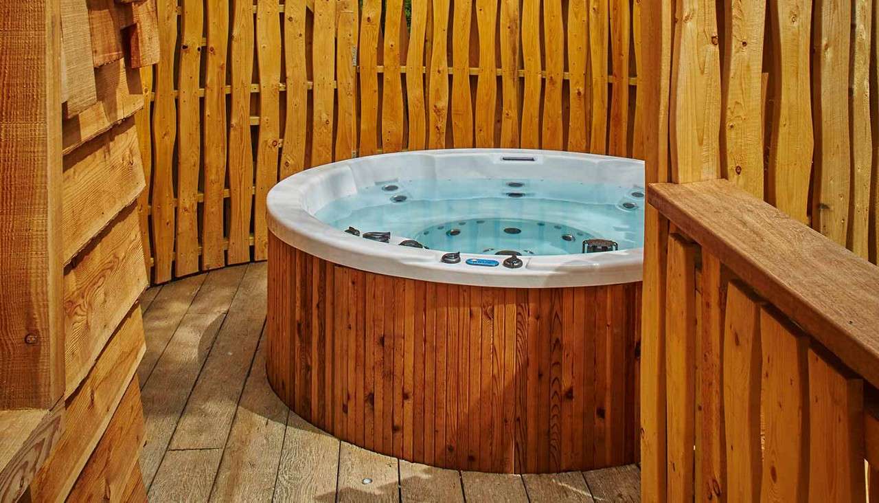 Private hot tub