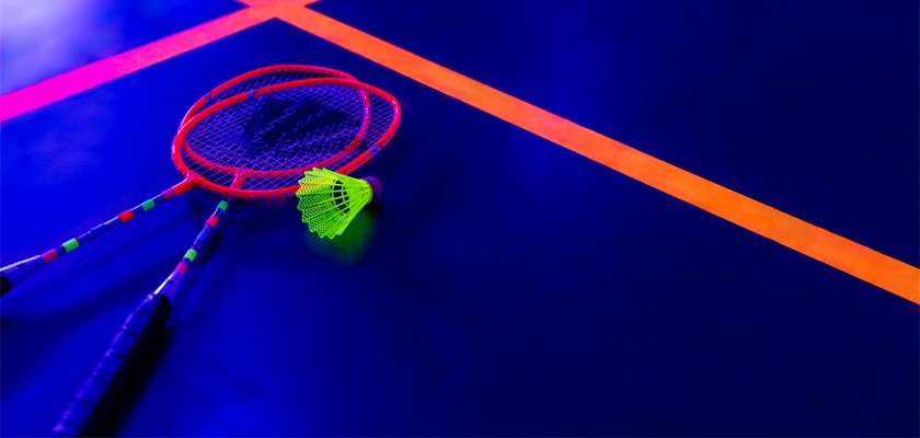 Glowing shuttlecock