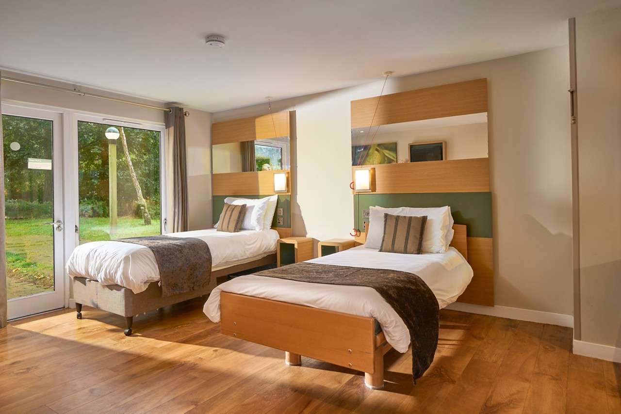 Four Bedroom New Style Accessible Woodland Lodge - bedroom