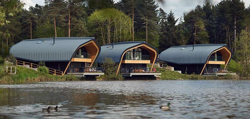 Waterside lodges with hot tubs waterside break
