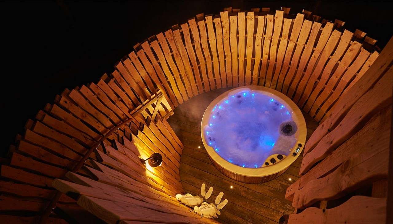 Treehouse hot tub