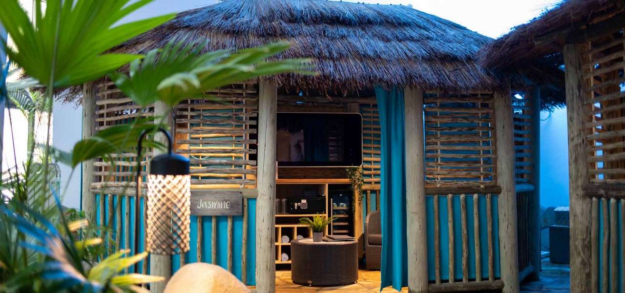 6 person cabana