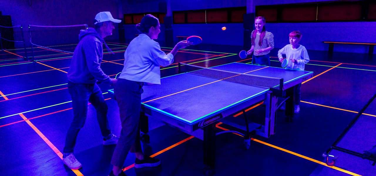 table tennis glowing in the dark