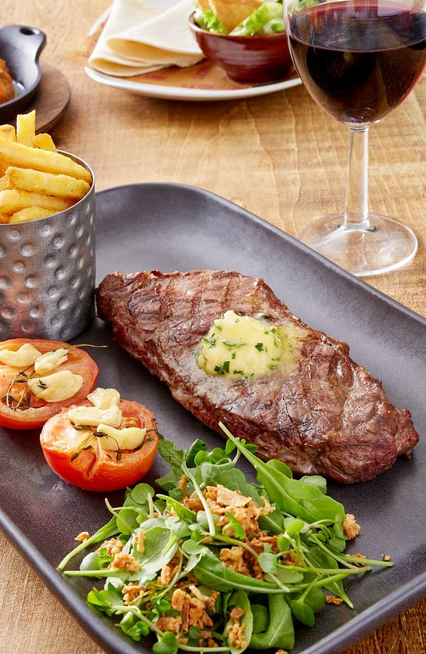 HUCKS STEAK 2
