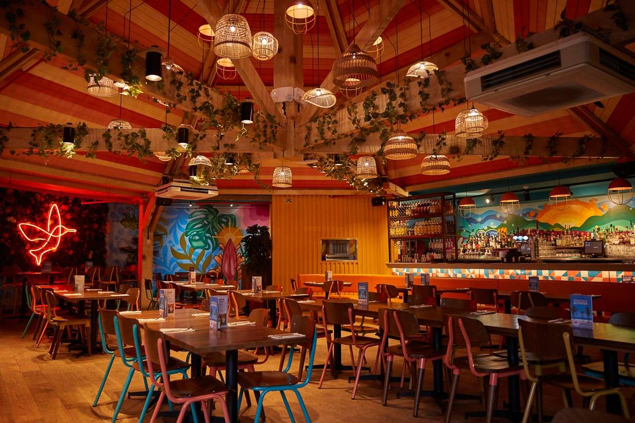 Family sharing drinks in Las Iguanas.