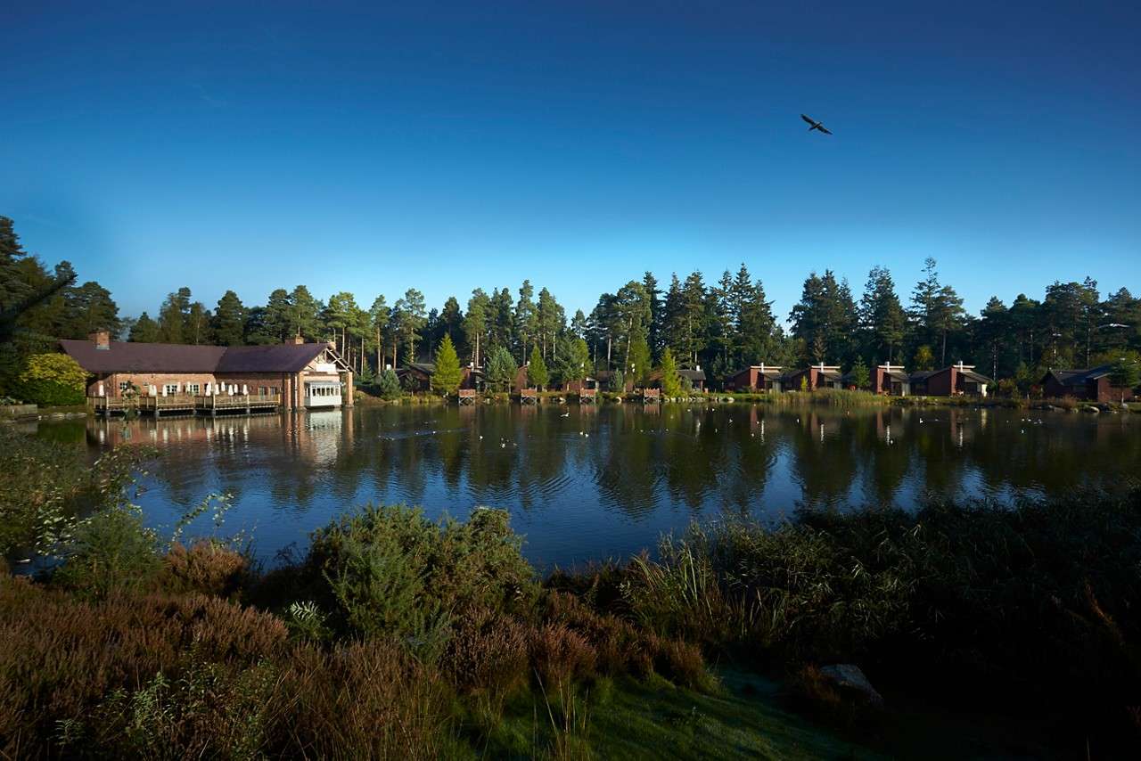 WF LAKESIDE INN EXTERIOR 5