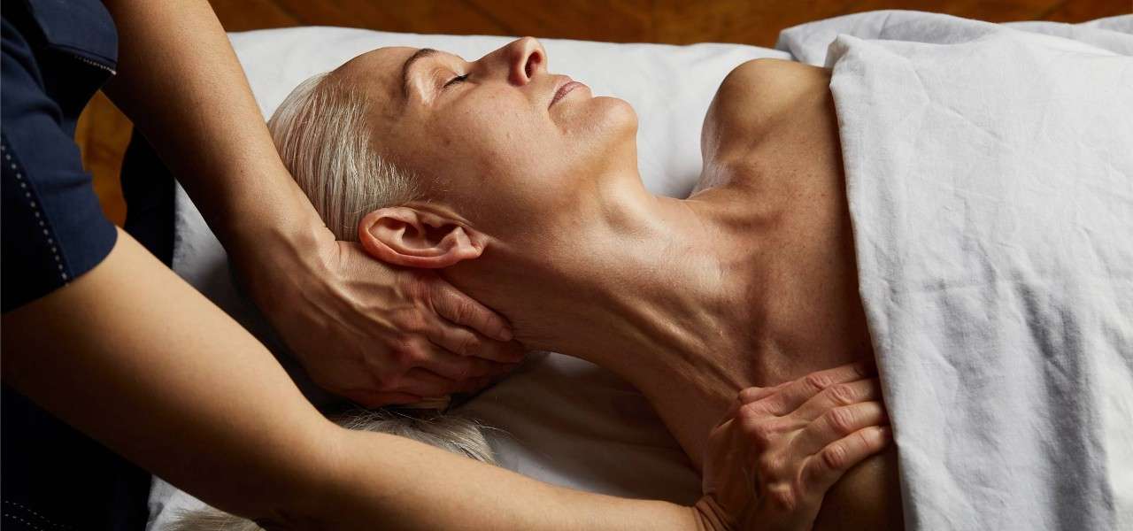 women having a facial