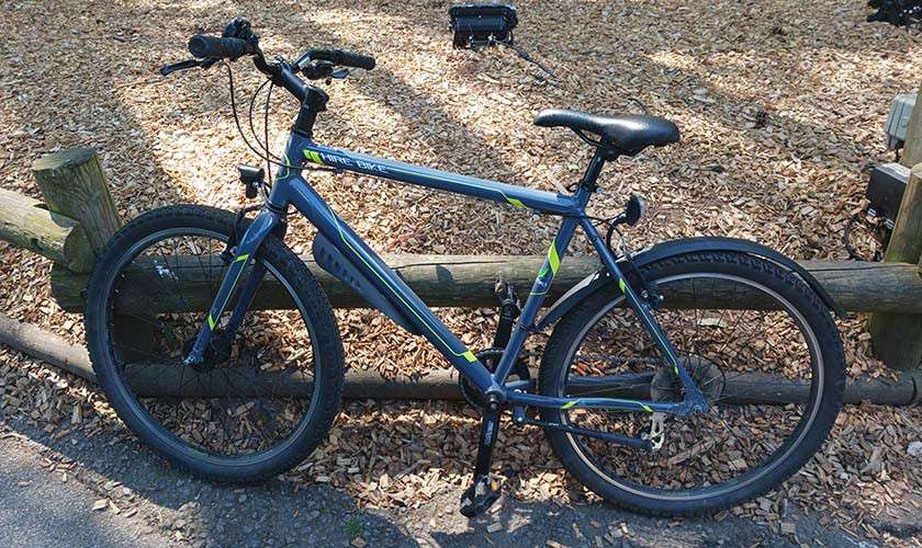 A bike with Center Parcs branding