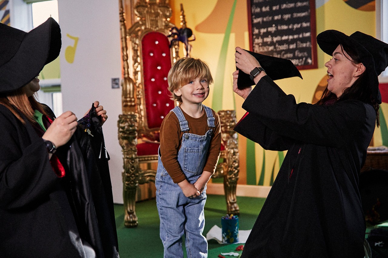 HALLOWEEN WIZARDS ACADEMY EF PRE-SCHOOL 6